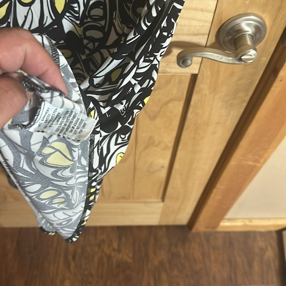 GUILIA Black and White Patterned Dress with Yellow Accents - Picture 5 of 5